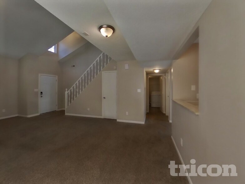 Building Photo - 2207 Goldeneye Cir