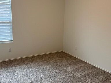 Building Photo - 340 Escondido Cir