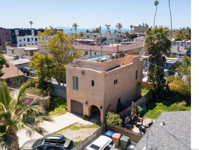 Primary Photo - Downtown Ventura - Two bedroom, two bath w...