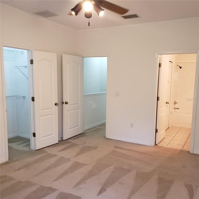 Building Photo - 15643 Stable Run Dr