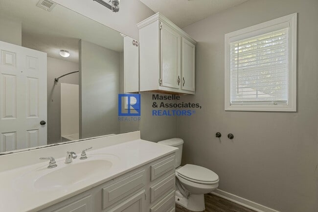 Building Photo - 3 Bed/2 Bath Home in Pearl