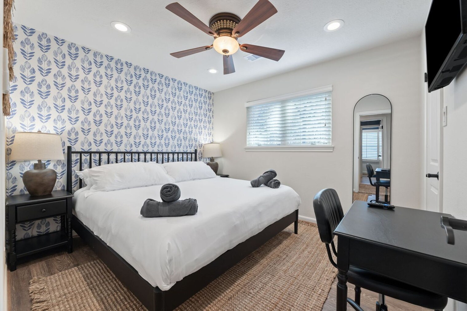 Building Photo - 9123 Kerr Dr