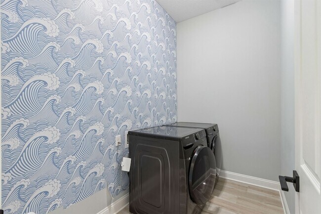 Building Photo - 95169 Poplar Way