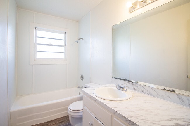 Building Photo - 1921 73rd St