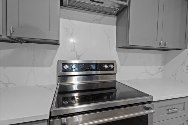 Building Photo - 11002 Hammerly Blvd