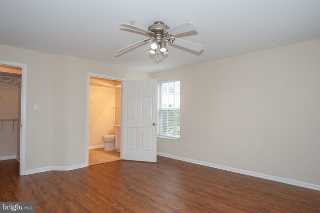 Building Photo - 7526 Coxton Ct