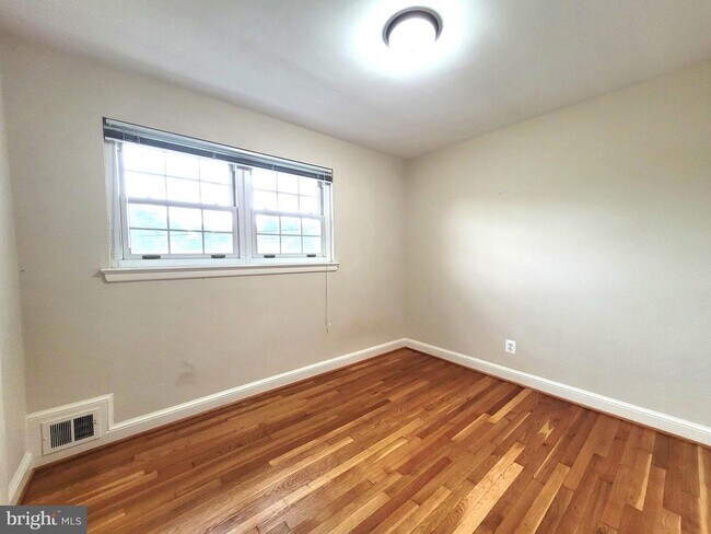 Building Photo - 3211 Korte Ct