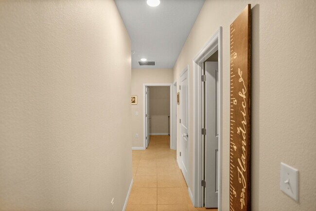 Building Photo - Move-In Ready! Beautiful 4-Bedroom Home with Modern Finishes & Room to Grow