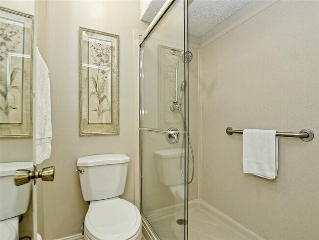 Building Photo - 7919 Ridgeline N