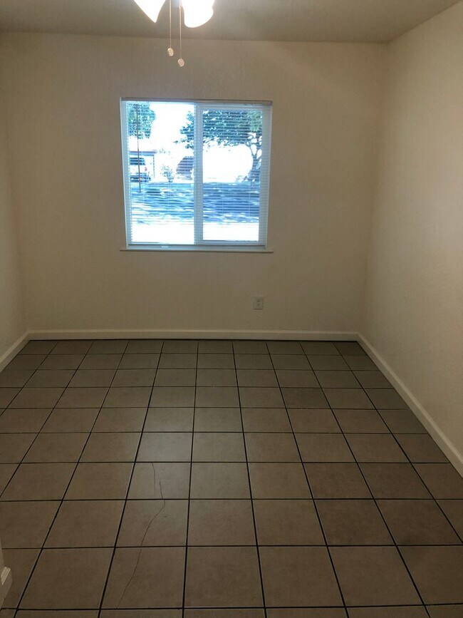 Building Photo - 132 Calaveras Ave