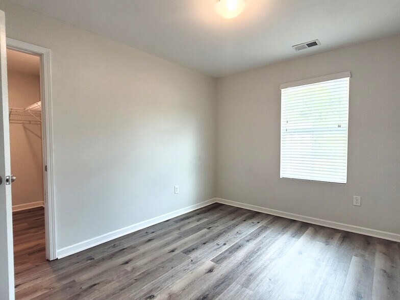 Building Photo - 7934 Rudder Cir