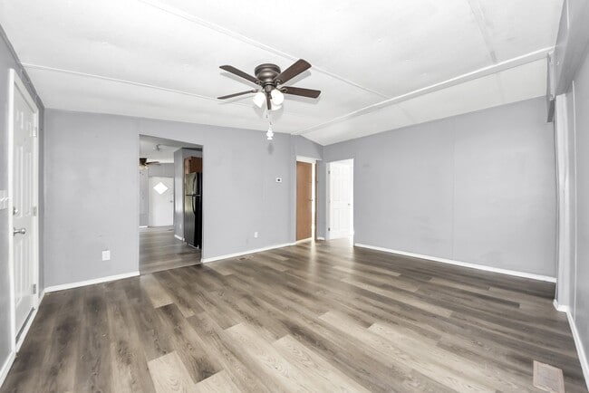 Building Photo - 14009 Rustic Ln