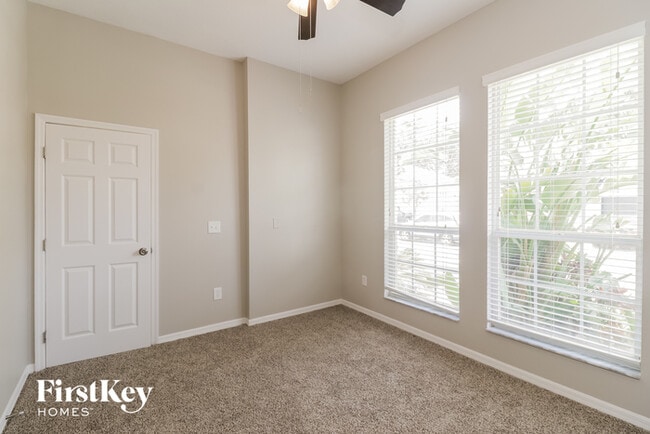 Building Photo - 8842 Cypress Hammock Dr