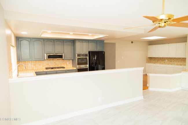 Building Photo - 3154 Provence Pl