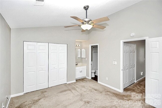 Building Photo - 8203 Golf Ridge Dr