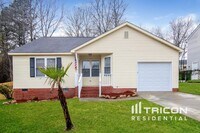 Building Photo - 305 Trowbridge Rd