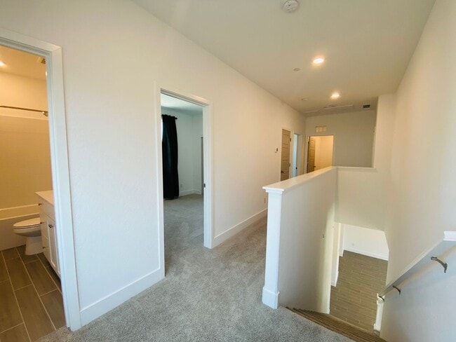 Building Photo - $3,000 Clovis & Shepherd, 4 Bedroom - Lest...