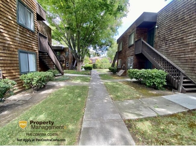 Building Photo - 1171 Honey Trail