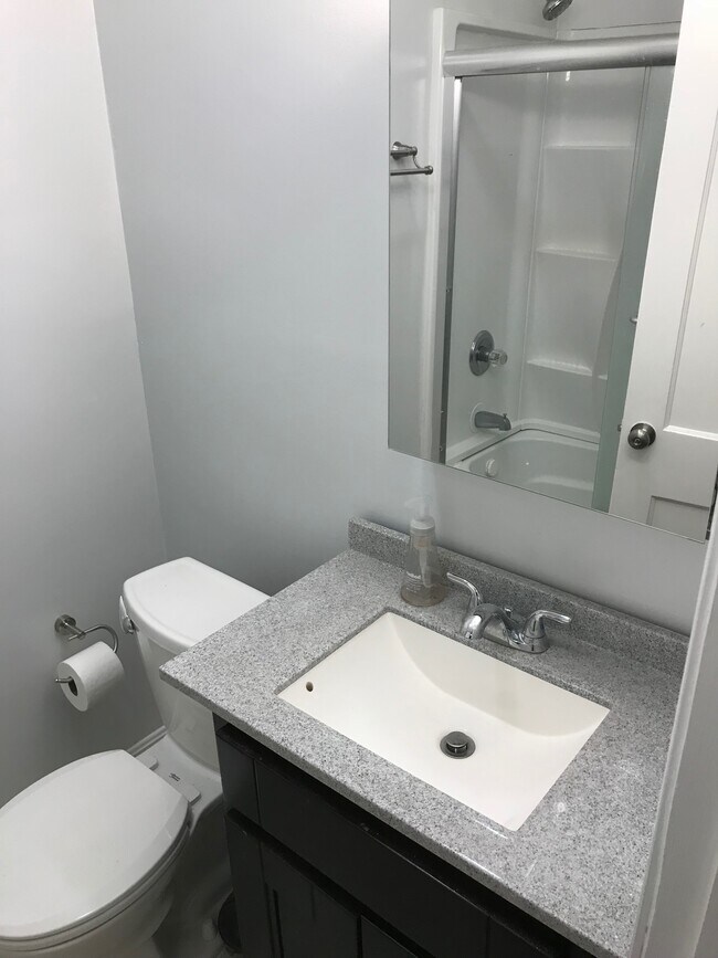 Bathroom - 1321 Orren St NE