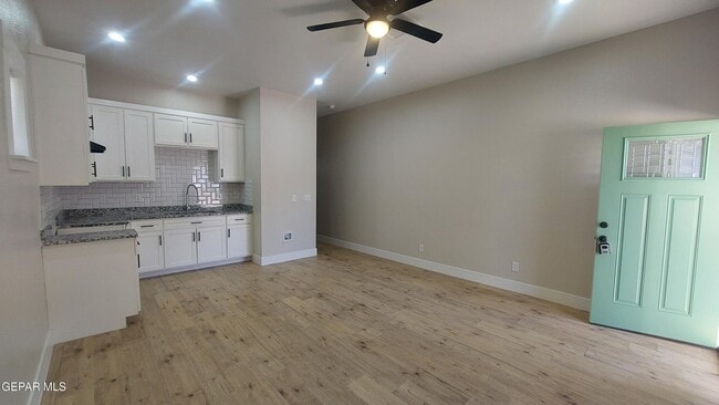 Building Photo - 2414 San Diego Ave
