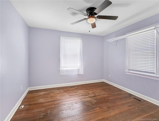 Building Photo - 703 Maupin Pl
