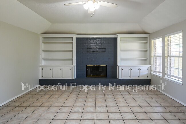 Building Photo - 1121 SW 99th Terrace