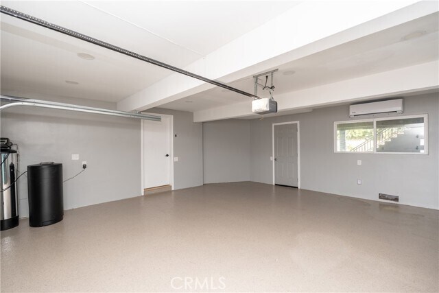 Building Photo - 2850 Hudson Ave