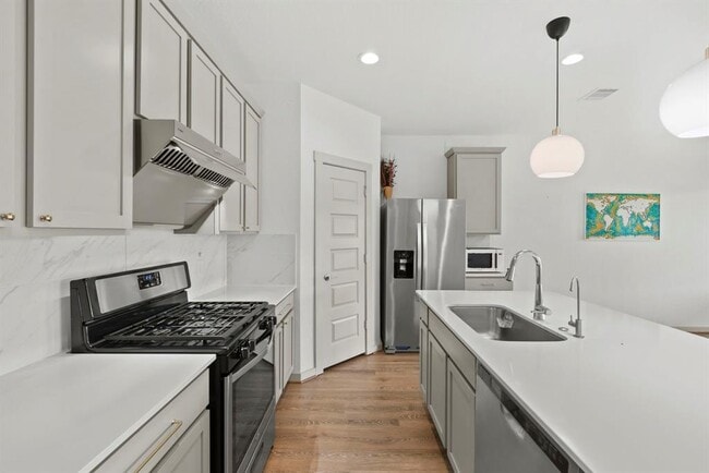 Building Photo - 29627 Ella Larchmont Ct