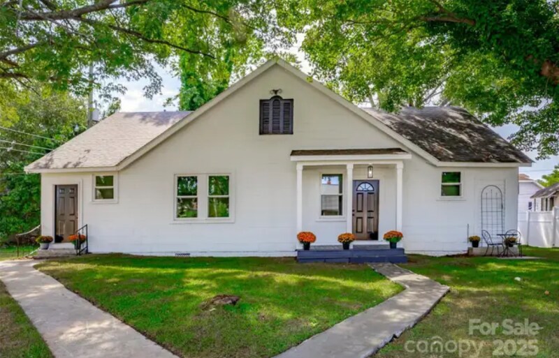 Building Photo - 750 8th St