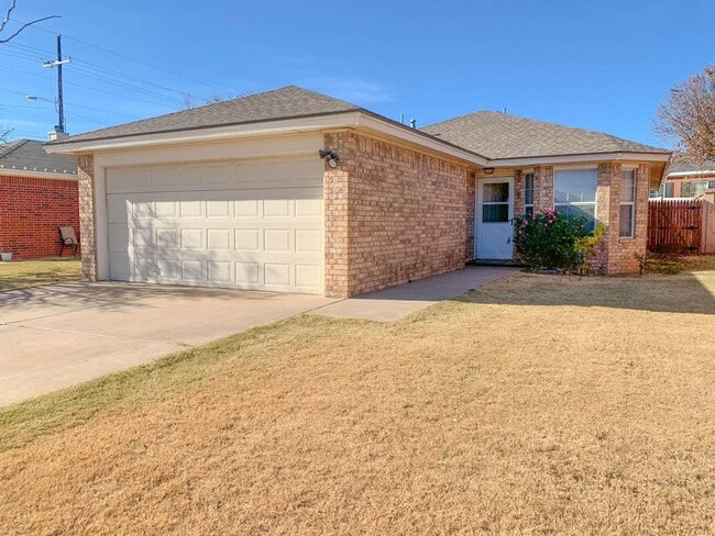 Primary Photo - Beautiful Home Available 08/10!