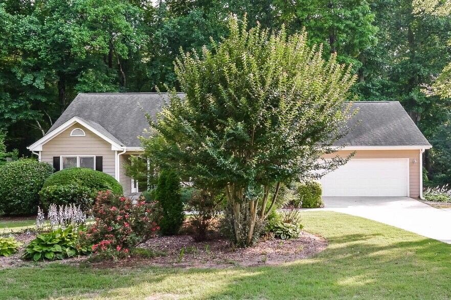 Primary Photo - 120 Brookhaven Ln