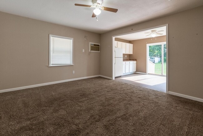 Building Photo - Available April 15!