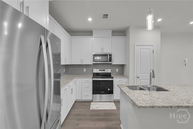 Building Photo - 124 Benelli Dr