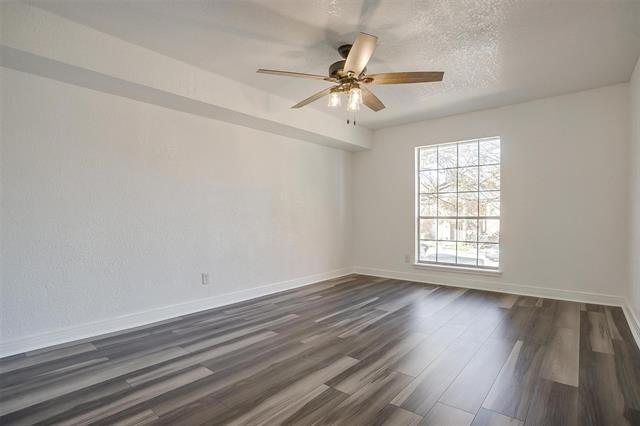 Building Photo - 4006 Ridglea Country Club Dr