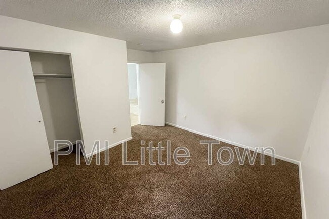 Building Photo - 2969 W Rowland Pl