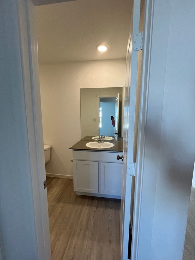 Building Photo - 1209 Moraine Pl