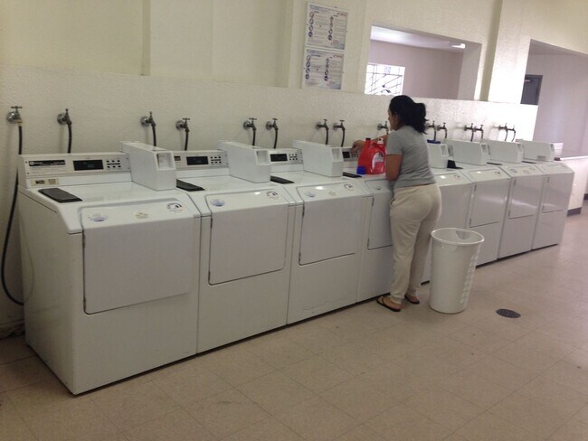 Building Photo - 12835 10th St