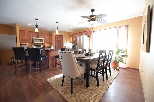 Building Photo - Fantastic 4 Bedroom 2 Bath House For Rent in Sartell - Sartell Schools