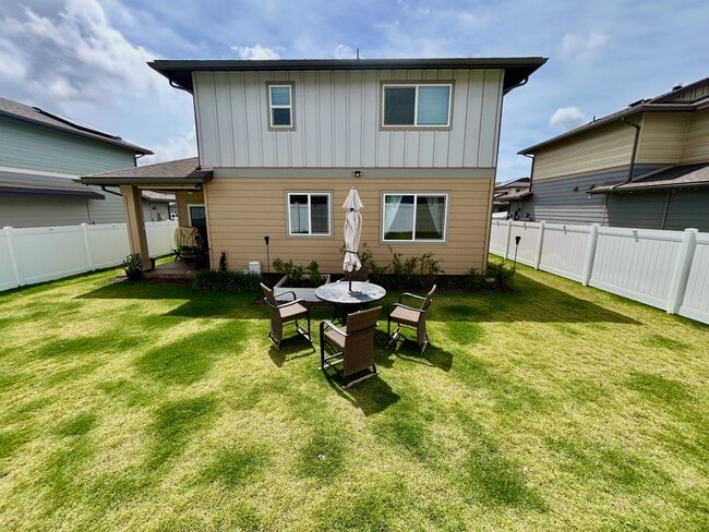 Building Photo - 91-4088-4088 Hikuha St