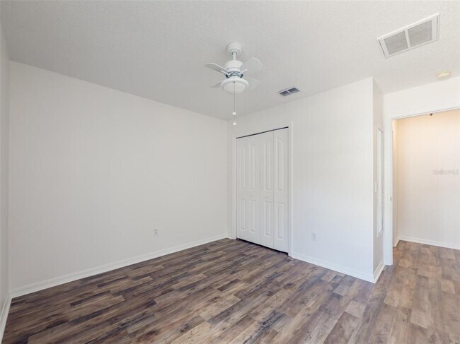 Building Photo - 14717 Redcliff Dr