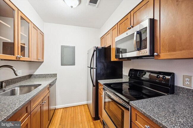 Building Photo - 10703 Hampton Mill Terrace