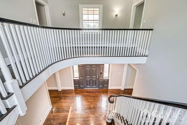 Building Photo - 55 Devon Rd