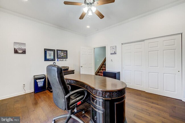 Building Photo - 2608 Edgemont St