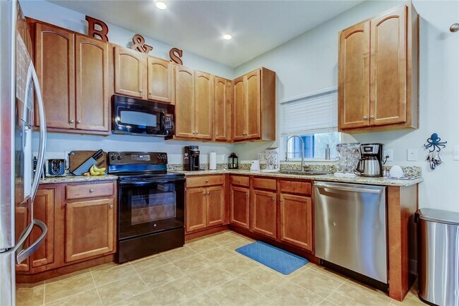 Building Photo - 7513 S Sparkman St