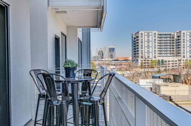 Building Photo - 920 South St