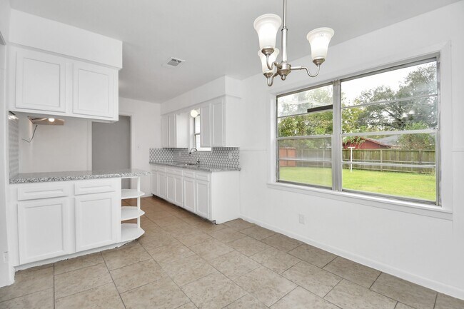 Building Photo - 8534 Fillmore St