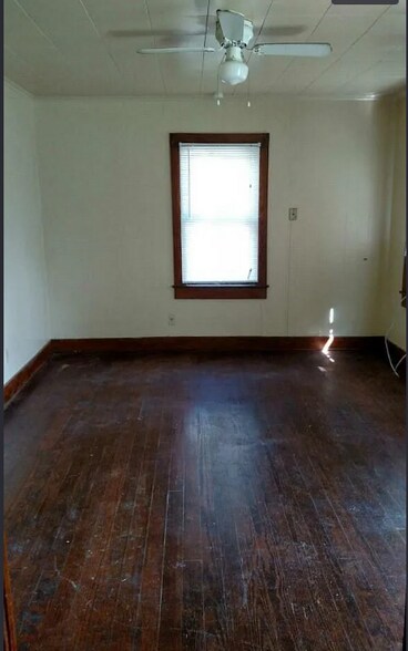 Building Photo - 307 Tissington St