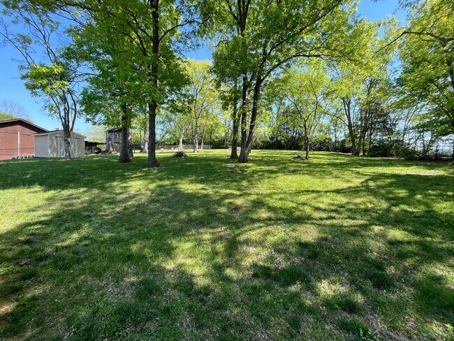 Building Photo - Great 3 Bedroom Home on Large Lot in Mount Juliet!