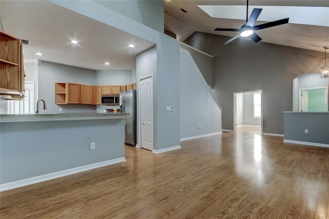 Building Photo - 9002 Spring Garden Way