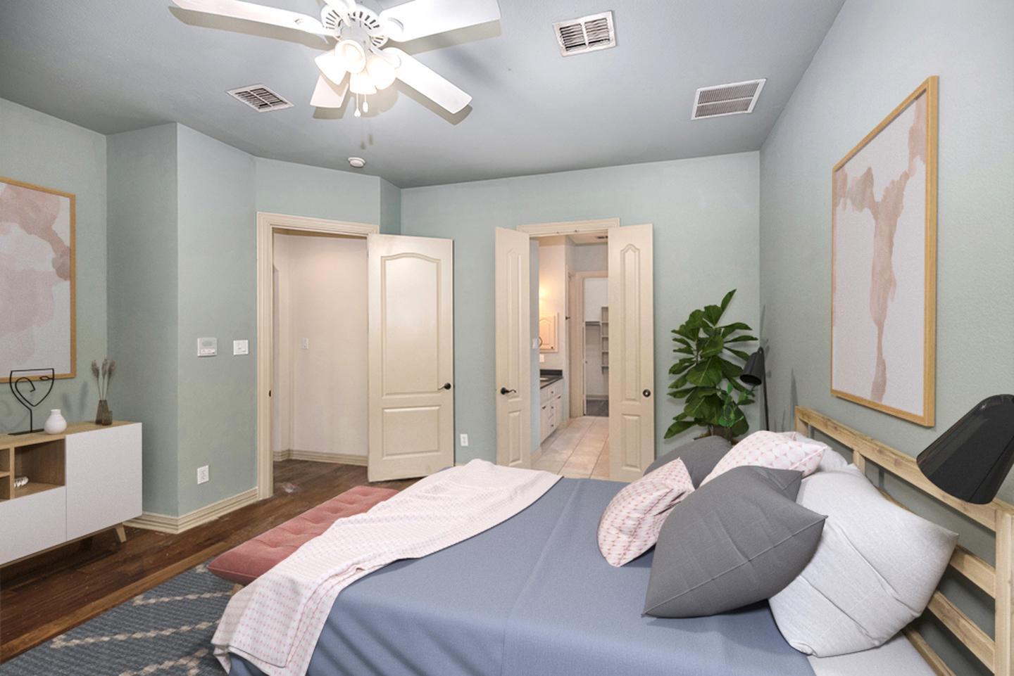 Building Photo - Sophisticated M Streets - Vickery Place home with oversized yard